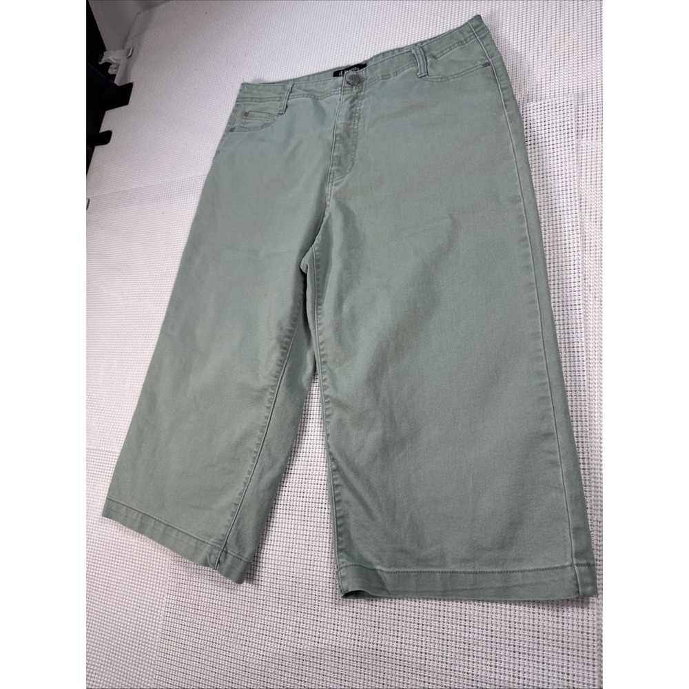 (783) D.Jeans Women Size 12 Green Stretch Denim Bermuda Shorts Capri Casual - Picture 3 of 16